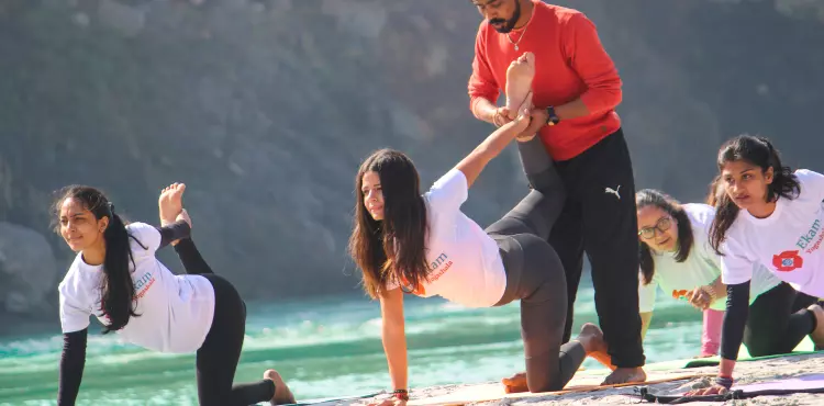 Yoga Teacher training in rishikesh