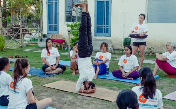 Sirsasana