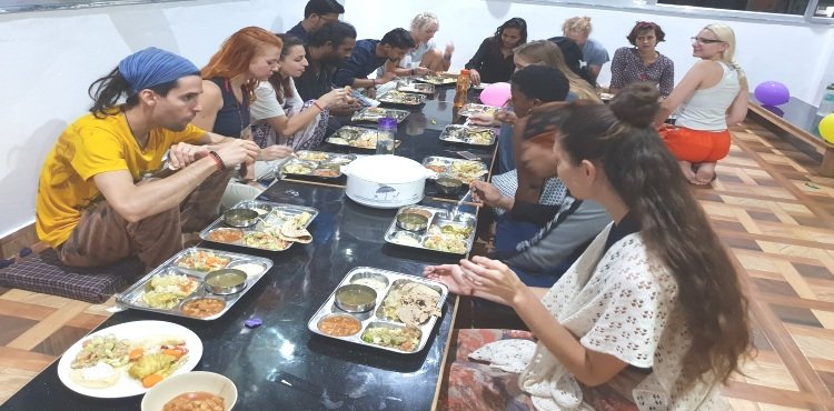 200 hour yoga teacher training in india