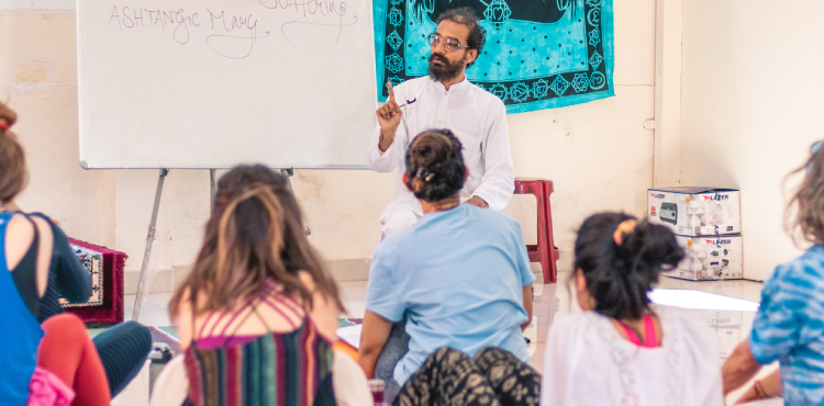100 hour yoga teacher training in india