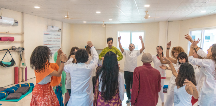 100 hour yoga teacher training in india